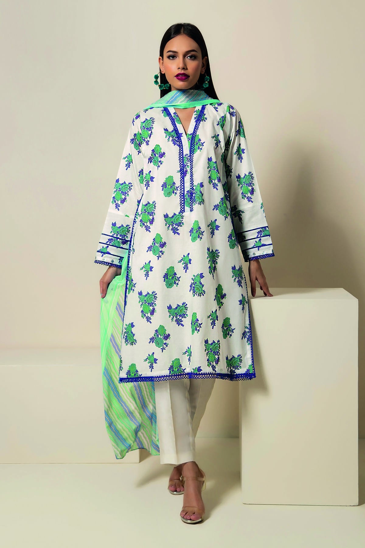 Khaadi 2 piece Lawn Sale 2024 Upto 50% Off With Price